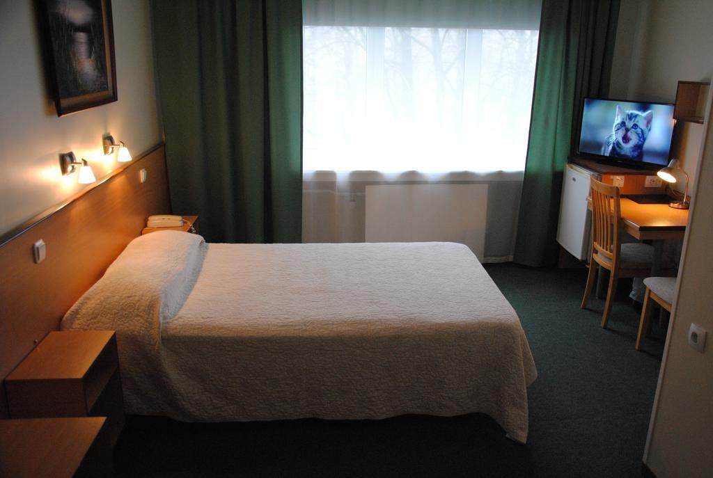Arabella Hotel Κουρεσάαρε Δωμάτιο φωτογραφία