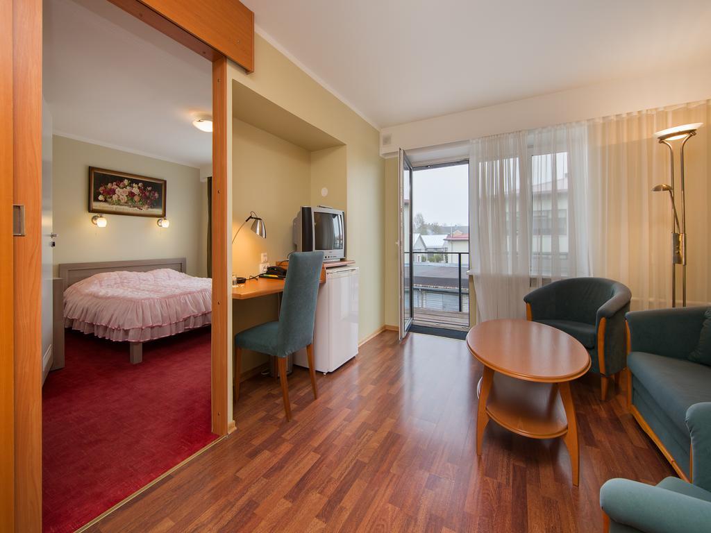 Arabella Hotel Κουρεσάαρε Εξωτερικό φωτογραφία